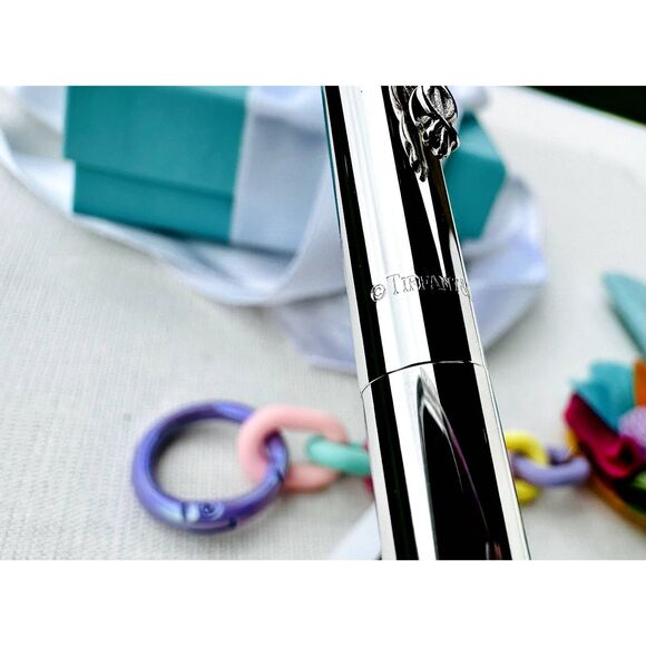 Beautiful🥰 Tiffany & Co Caduceus Clip Retractable Ballpoint Pen in Silver - Picture 6 of 9